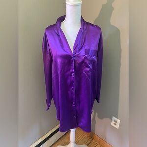 Vintage Victoria’s Secret Gold Label Solid Purple Chest Logo Satin Button Down
